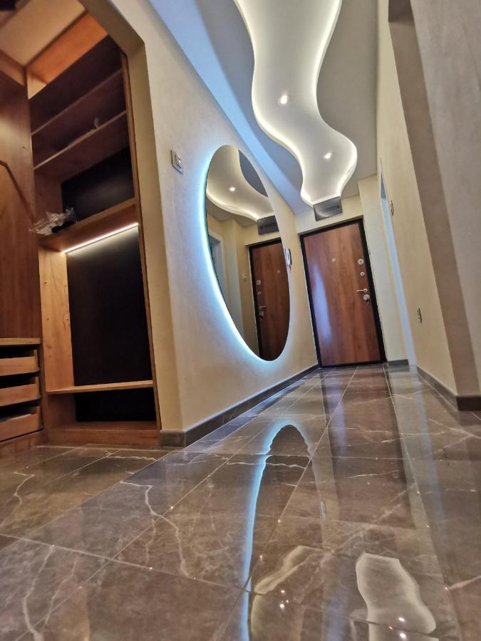 Brend New Luxurious Apartment In Downtown With Free Parking Νόβι Σαντ Εξωτερικό φωτογραφία